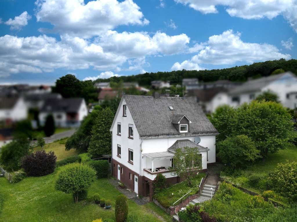 Immobilie in Wilnsdorf - Familienfreundliches Zuhause in guter Wohnlage von Rudersdorf! - Bild 2
