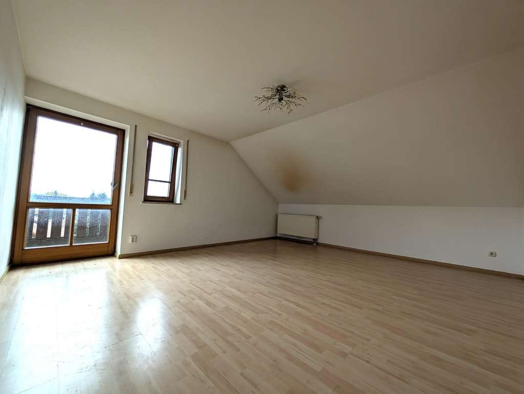 Immobilie in Lauben - Freie & ansprechende DG-Wohnung I 2 Balkone I TG Stellplatz + Außenstellplätze I 3 Zimmer - Bild 4