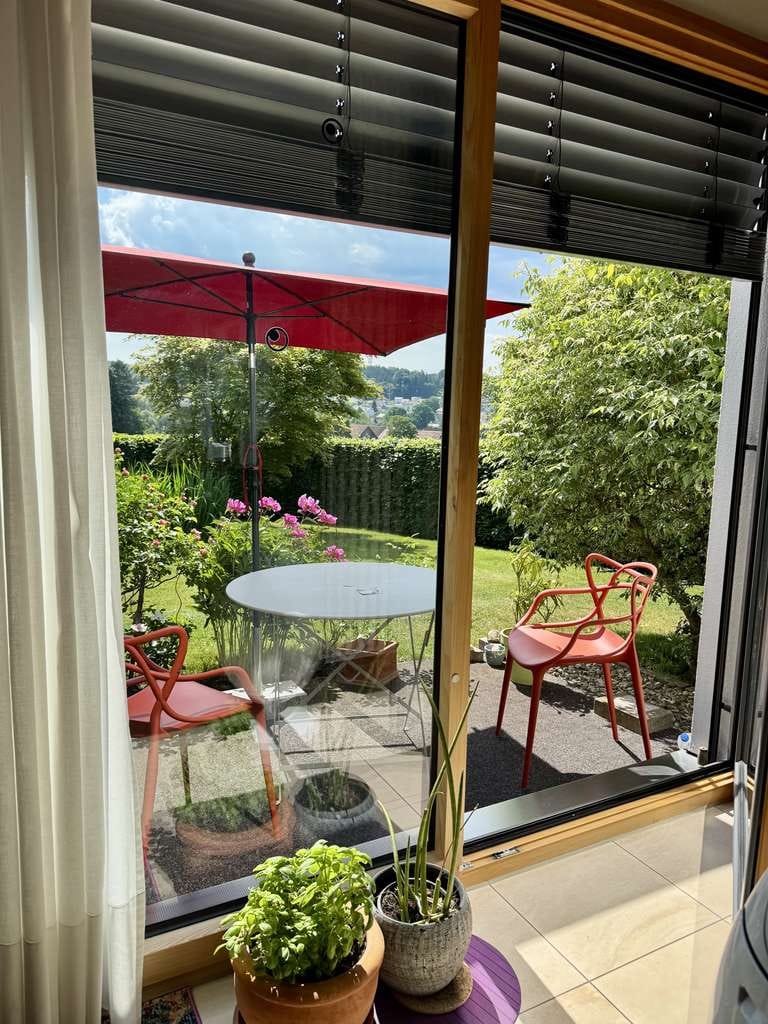 Immobilie in Langenneufnach - Wohnen mit Weitblick - Exklusives Holzständer-Haus in traumhafter Aussichtslage - Bild 1