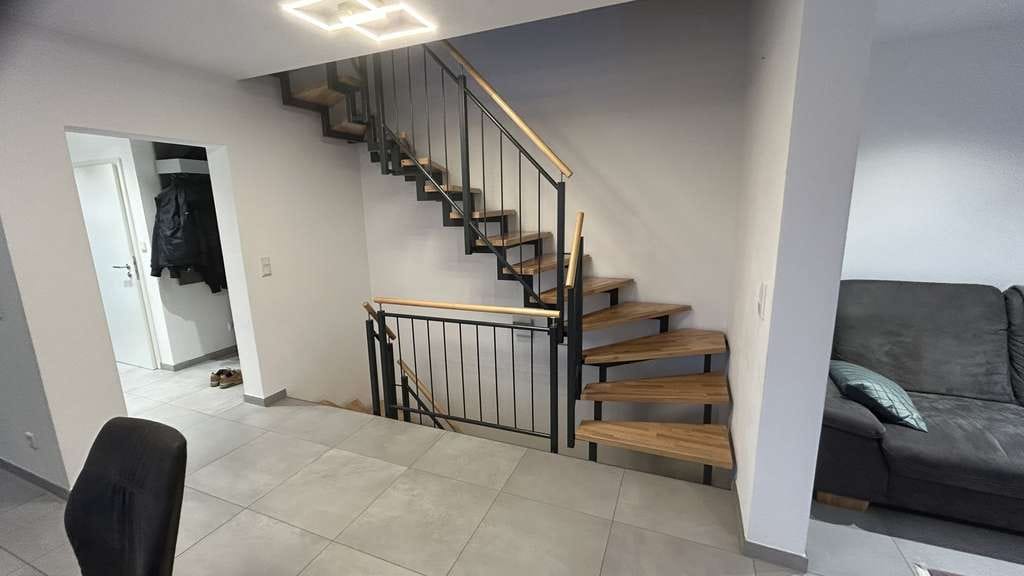 Immobilie in Rott am Inn - Elegant gestaltetes Doppelhaus in Rott am Inn – perfekt für Familien und Paare - Bild 1