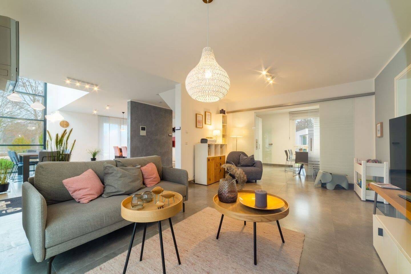Immobilie in Schönwald - Moderne City Villa 6 - Viel Platz für die ganze Familie - Bild 4