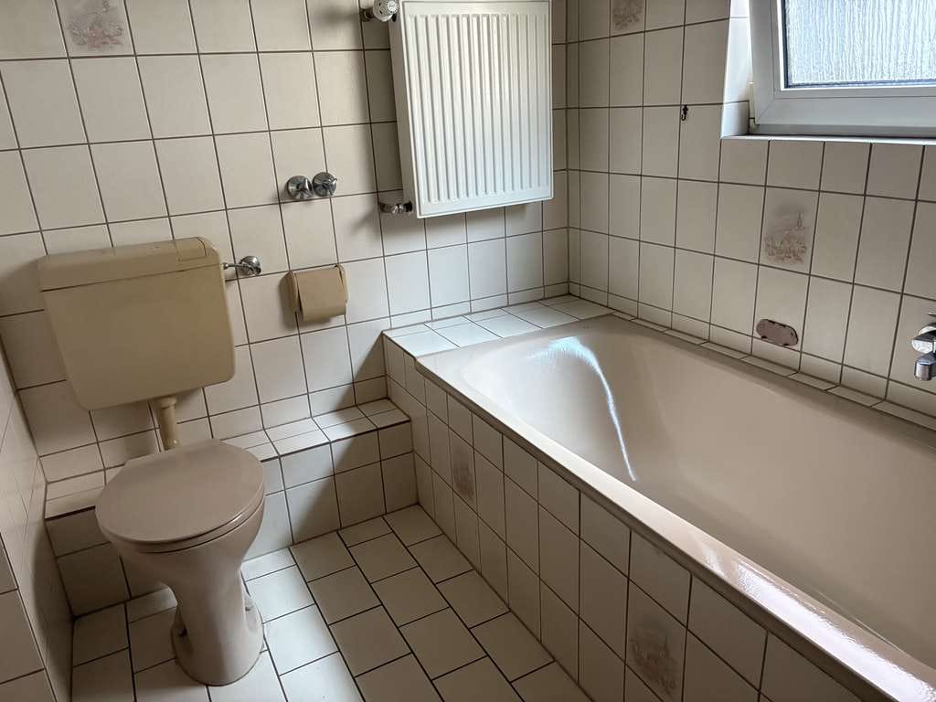 Immobilie in Florstadt - Einfamilienhaus mit Potenzial und Gartengrundsück in Florstadt – viel Platz für Ihre Ideen - Bild 2