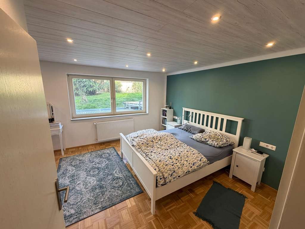 Immobilie in Neulingen - Modernes EFH, 210 qm Wohnfläche, 3 Bäder, PV Anlage , 5,9 a großes Erbpachtgrundstück - Bild 5