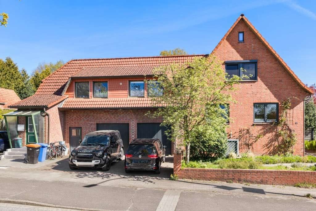 Immobilie in Henstedt-Ulzburg - Familienparadies mit Einliegerwohnung & Traumgarten in ruhiger Lage - Bild 3
