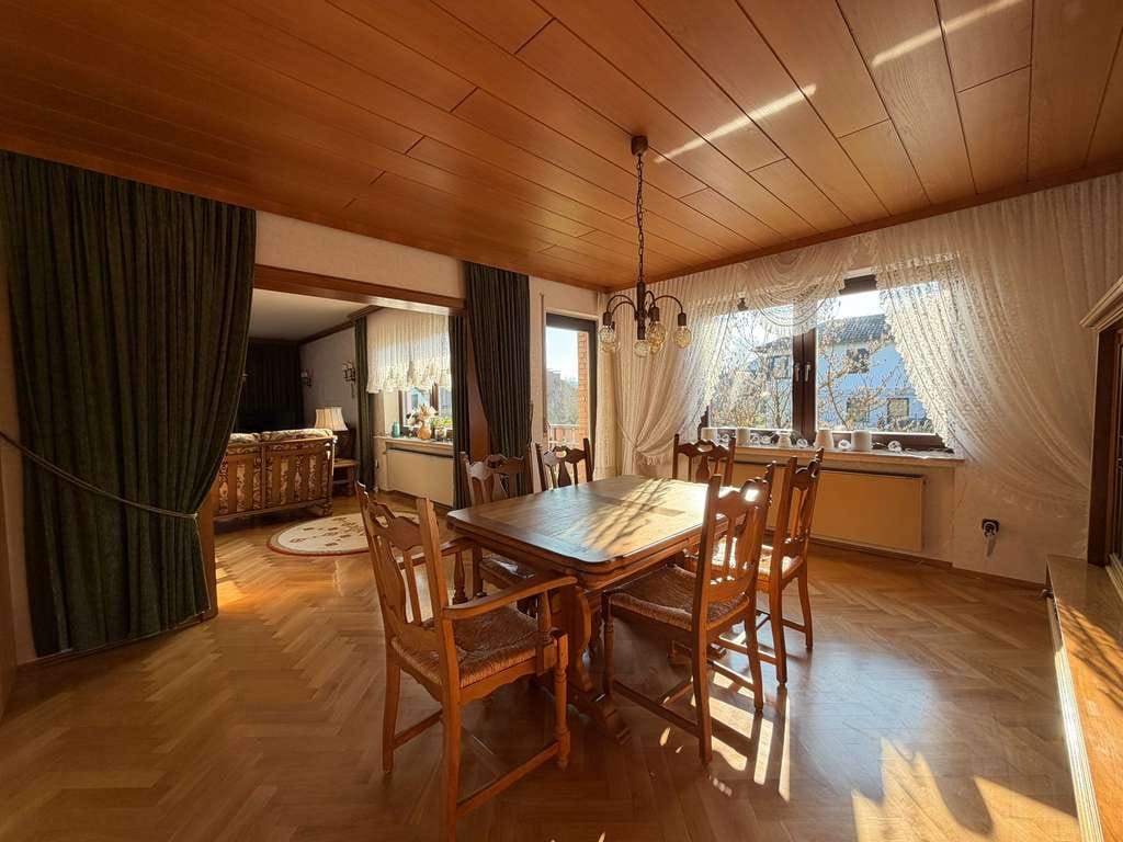 Immobilie in Hofgeismar - Zwei- bis Dreifamilienhaus in Hofgeismars exklusivster Lage - Bild 1