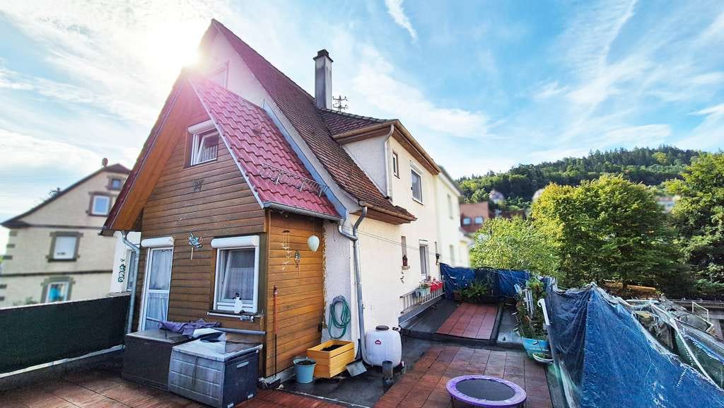 Immobilie in Murrhardt - Familienfreundliches Haus mit Garage, Werkstatt und Gewölbekeller zentral in Murrhardt - Bild 0