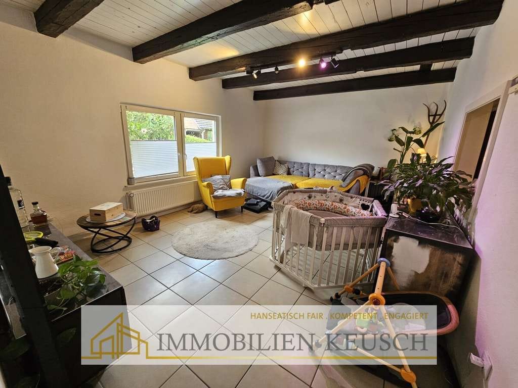 Immobilie in Zeven - EFH mit Traumgarten & unverbaubarem Blick ins Grüne, Ausbaupotential + Carport - Bild 2