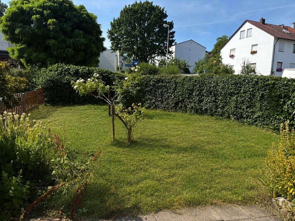 Immobilie in Schwaikheim - 3-Fam.-Haus in beliebter Gegend von Schwaikheim - 2 Wohnungen bereits frei! - Bild 4