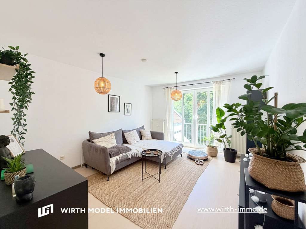 Immobilie in Schwebheim - Ansprechend Zwei-Zimmer-Wohnung mit Balkon und Aufzug in traumhafter Lage Schwebheims - Bild 2
