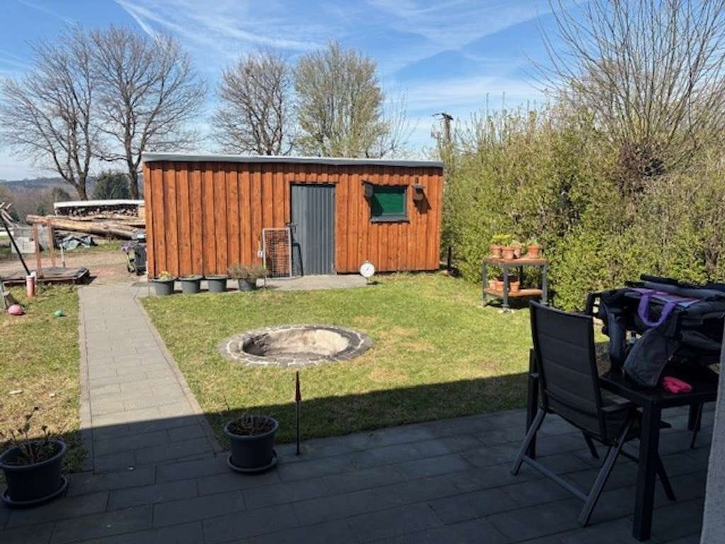 Immobilie in Grebenhain - Einfamilienhaus OT Herchenhain - mit Potential in ruhiger und ländlicher Umgebung - Bild 2