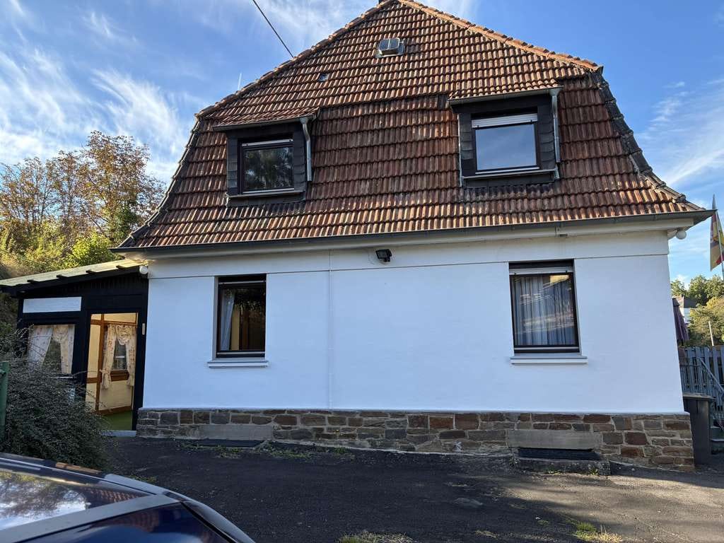 Immobilie in Katzwinkel (Sieg) - Reihenendhaus (teilmodernisiert)  auf großem Grundstück   - Bild 2