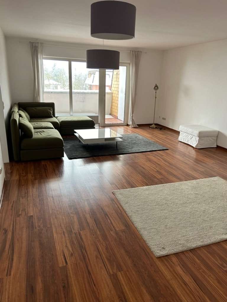 Immobilie in Lollar - Tolle renovierte 3 Zimmer Wohnung mit schönem Sonnenbalkon - Bild 3