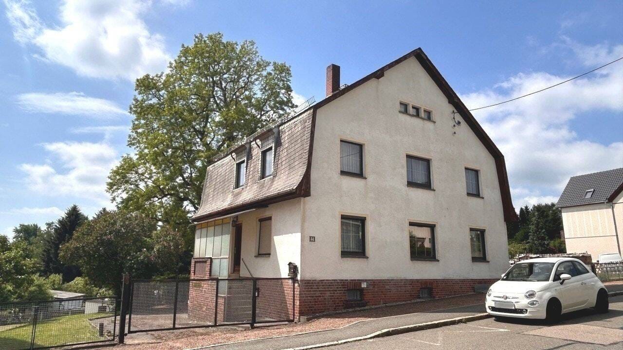 Immobilie in Stollberg/Erzgebirge - Familienhaus mit viel Platz für Hobbies! - Bild 3