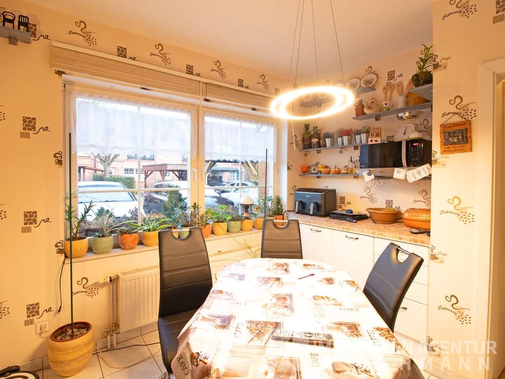 Immobilie in Rüdnitz - Solides Reihenhaus mit Terrasse, Garten und Fernwärme - Bild 2