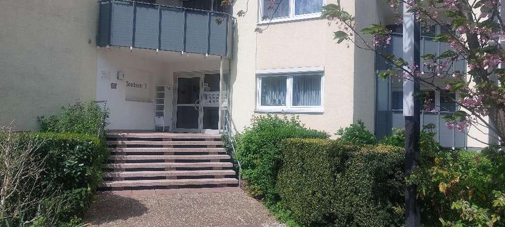 Immobilie in Hattersheim - HATTERSHEIM: Große und helle 3 ZW mit 2 Sonnen-Balkonen - Bild 0