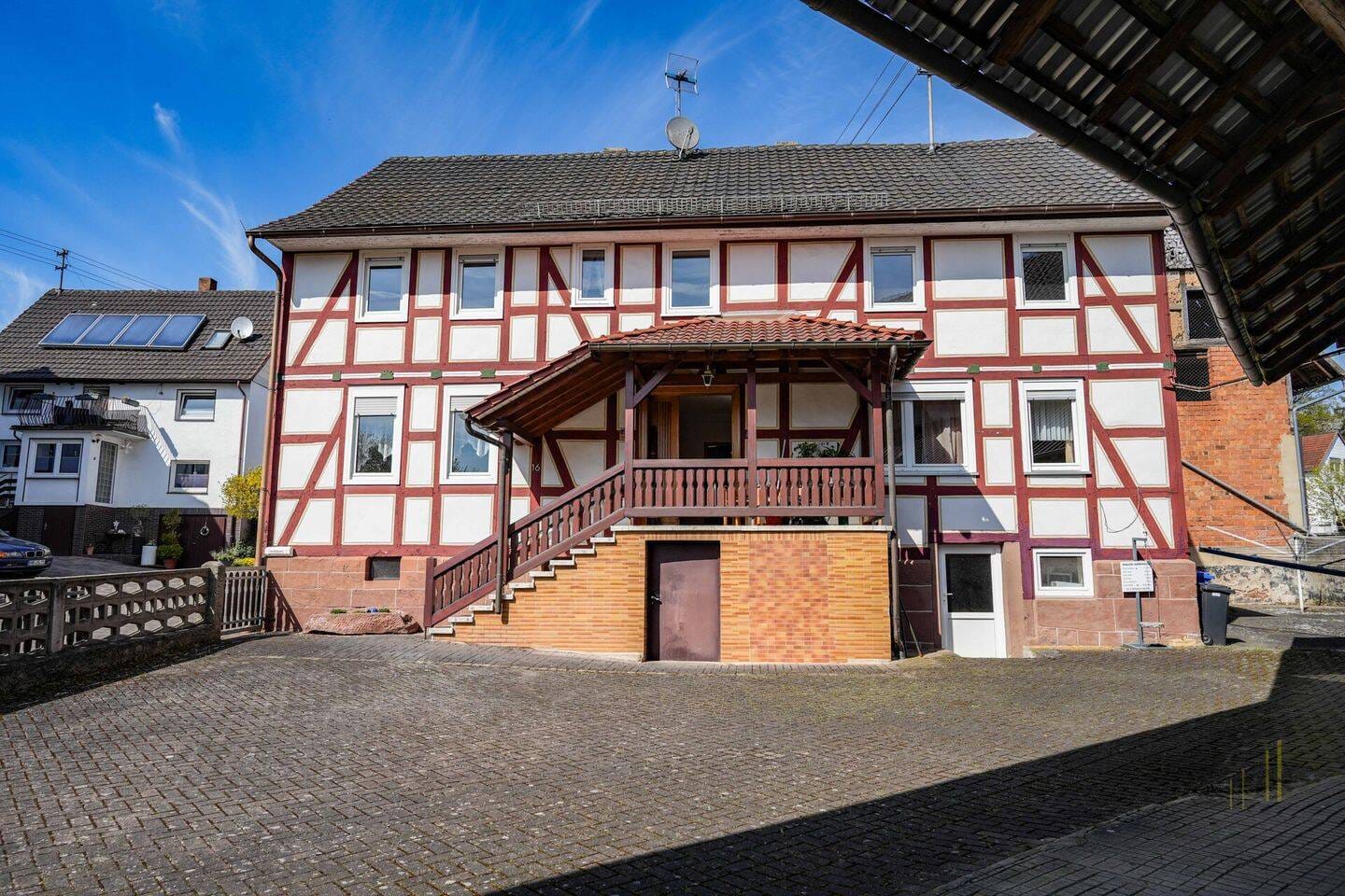 Immobilie in Borken - Charmanter Resthof mit großer Scheune im Herzen von Borken/Kerstenhausen - Bild 3