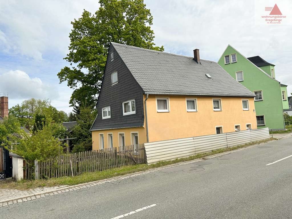 Immobilie in Zwönitz - Einfamilienhaus/Zweifamilienhaus in Zwönitz zum Sanierungen: 150 m² Wohnfläche & 550 m² Grundstück - Bild 0