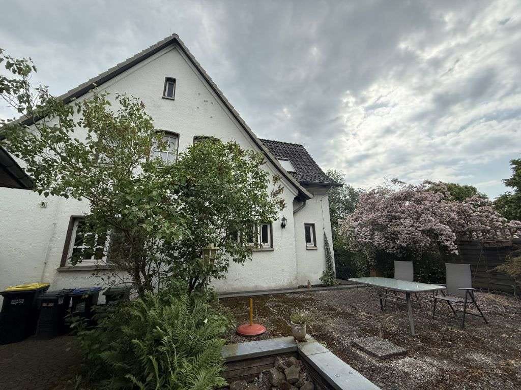 Immobilie in Rinteln - Zwei nebeneinanderliegende Wohnhäuser in Rinteln OT Krankenhagen  - Bild 3