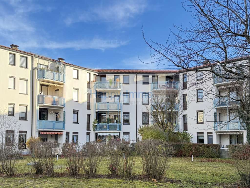Immobilie in Taufkirchen - 2-Zimmer-Dachgeschoß-Wohnung im 3. OG / Duplex TG / Vermietet - Bild 0