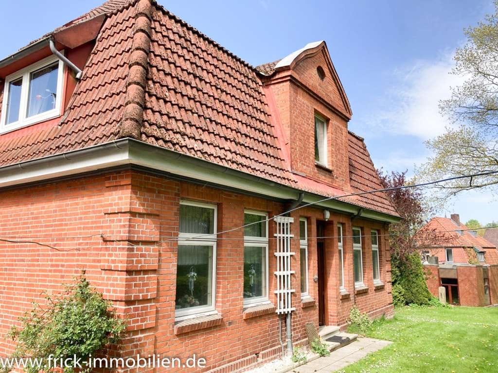 Immobilie in Schönwalde am Bungsberg - Stilvolles Wohnhaus auf großem Grundstück - Bild 1
