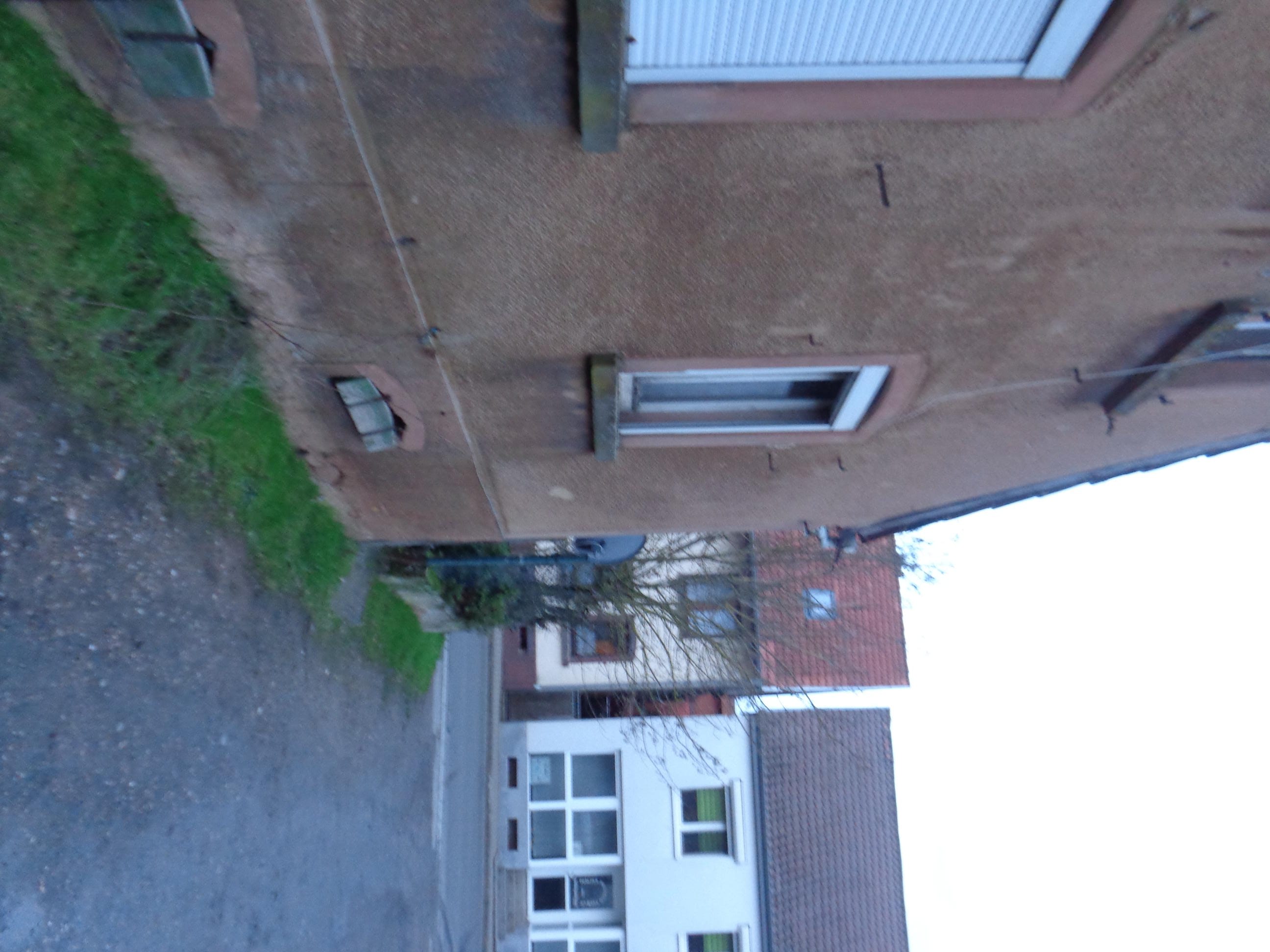 Immobilie in Münchweiler an der Alsenz - Einfamilienhaus mit 2 Scheunen und großem Gartengrundstück in Münchweiler an der Alsenz - Bild 1