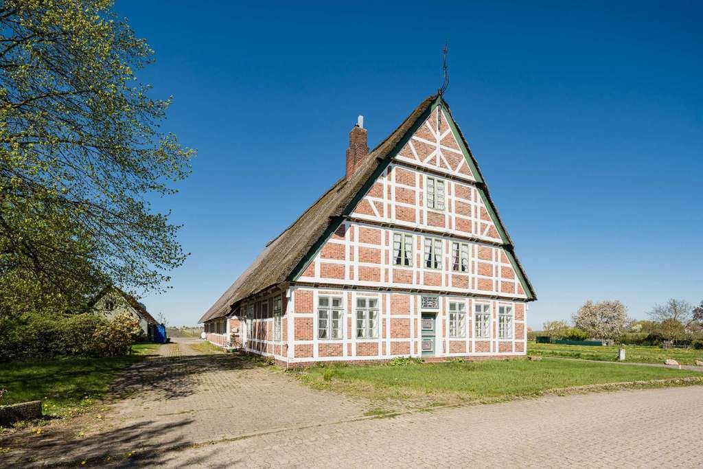Immobilie in Jork - Historisches Fachwerkhaus | Raum, Struktur, Potenzial - Bild 0