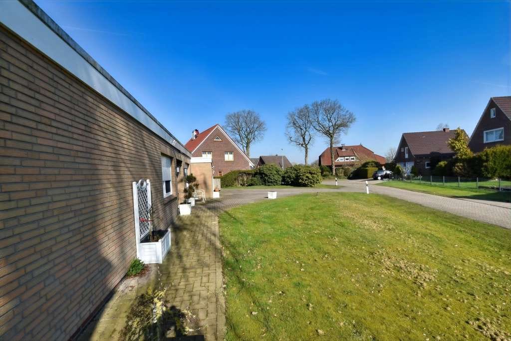 Immobilie in Großefehn - NEUER PREIS - Modernisierter Flachdachbungalow in Großefehn - Bild 2
