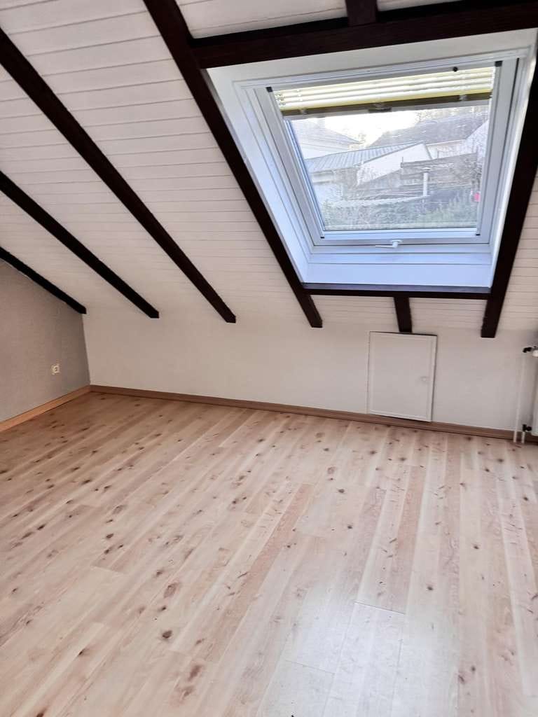 Immobilie in Bad Schwalbach - Wunderschöne gepflegte Dachgeschosswohnung - Bild 3