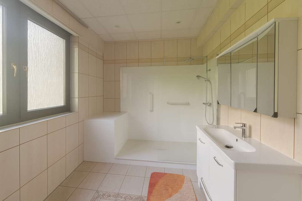 Immobilie in Karsdorf - Stilvolles 6-Zimmer-Anwesen in Karsdorf mit charmantem Garten und moderner Technologie – Ein Juwe... - Bild 4