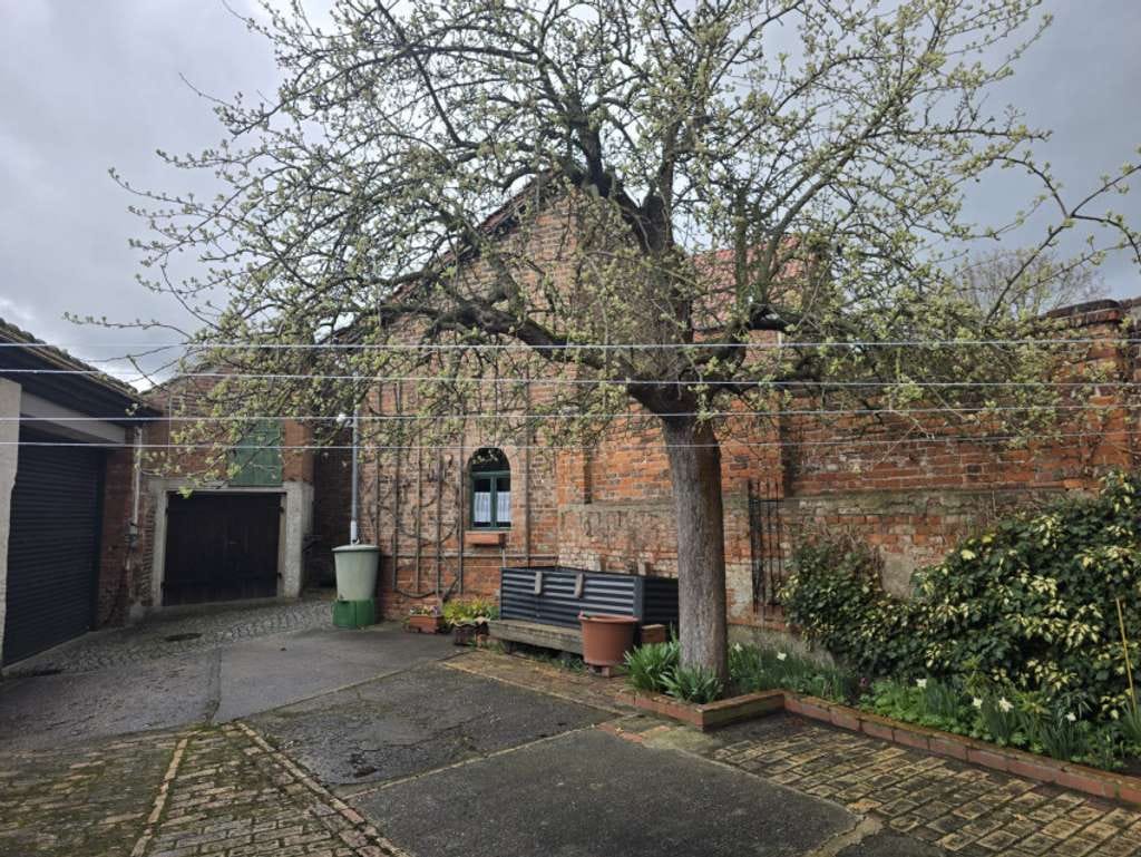 Immobilie in Bitterfeld-Wolfen - Großes Wohnhaus mit viel Potenzial! - Bild 2