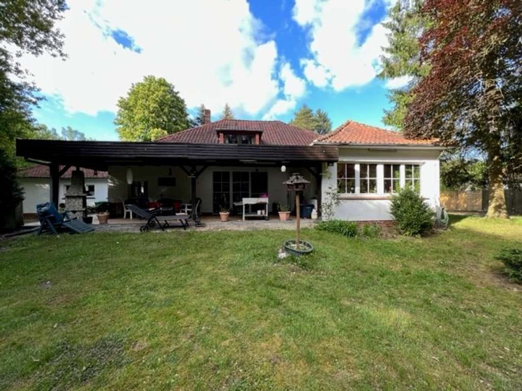 Immobilie in Sassenburg - Stilvoll & individuell!  Großartiges Anwesen mit vielen Möglichkeiten * nahe des Bernsteinsees - Bild 2