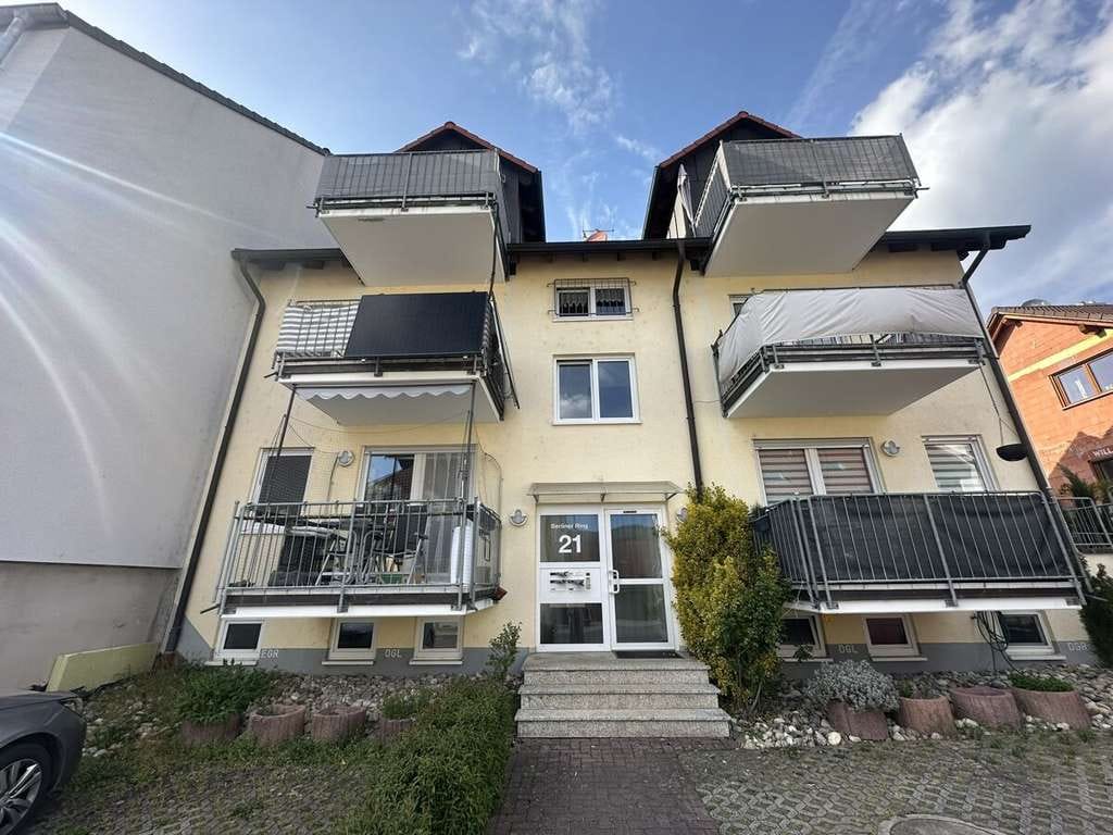Immobilie in Sulzbach am Main - Helle 3-Zimmer-Wohnung mit Balkon, Stellplätzen und Keller in ruhigem Mehrfamilienhaus - Bild 1