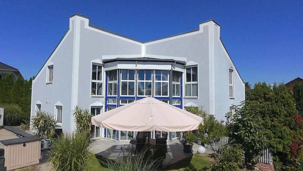 Immobilie in Oberschneiding - Architektenhaus für alle, die das Besondere suchen - Bild 1