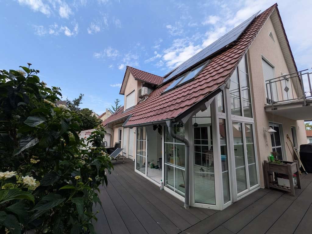 Immobilie in Wertingen - Großzügiges Einfamilienhaus in Randlage von Wertingen - Bild 0