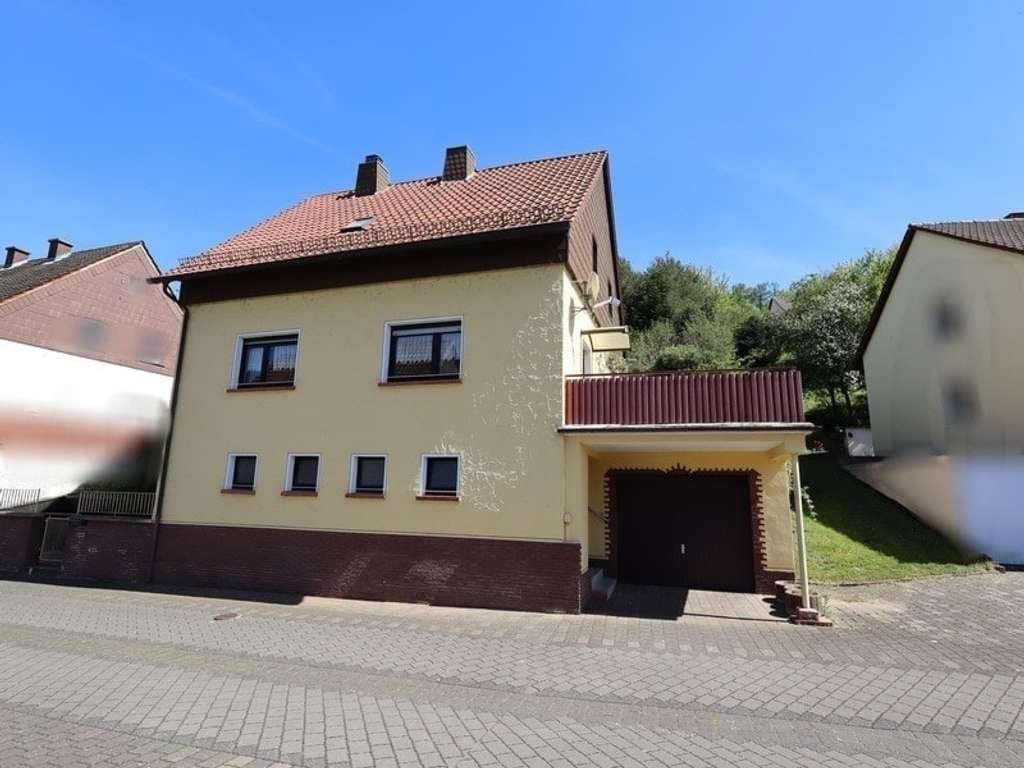 Immobilie in Buborn - Zeitloses Eigenheim zum Gestalten - Bild 1