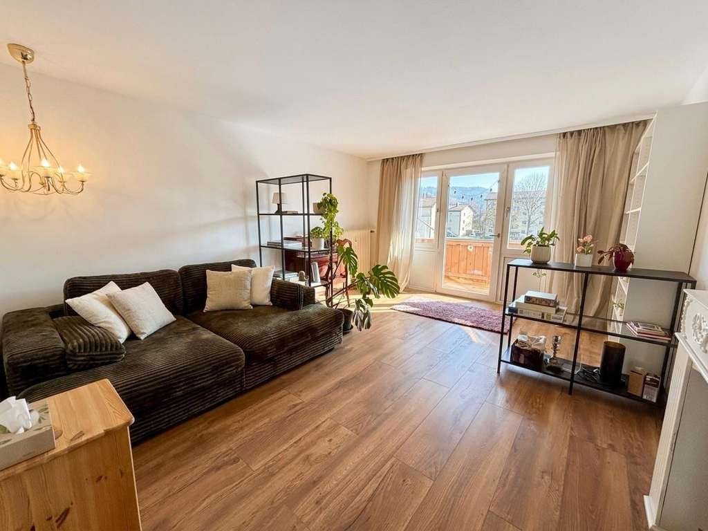Immobilie in Hausham - Provisionsfrei - Helle 3-Zimmer Wohnung mit Balkon und Garage im Alpenvorland - Bild 0