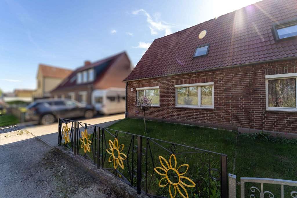 Immobilie in Schwaan - Doppelhaushälfte mit Entwicklungspotenzial in Schwaan - Bild 2