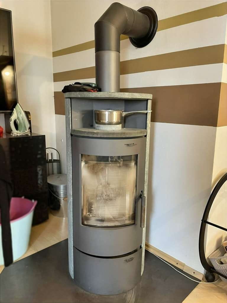 Immobilie in Rosenfeld - Viel Platz & Potential: 4-Zimmer-Wohnung im Dachgeschoss mit ausbaubarem Dachspitz! - Bild 4