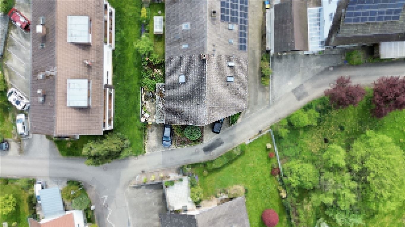 Immobilie in Sulzburg - Attraktives Anlageobjekt: Gepflegtes MFH mit drei Wohneinheiten in Sulzburg OT - Bild 2