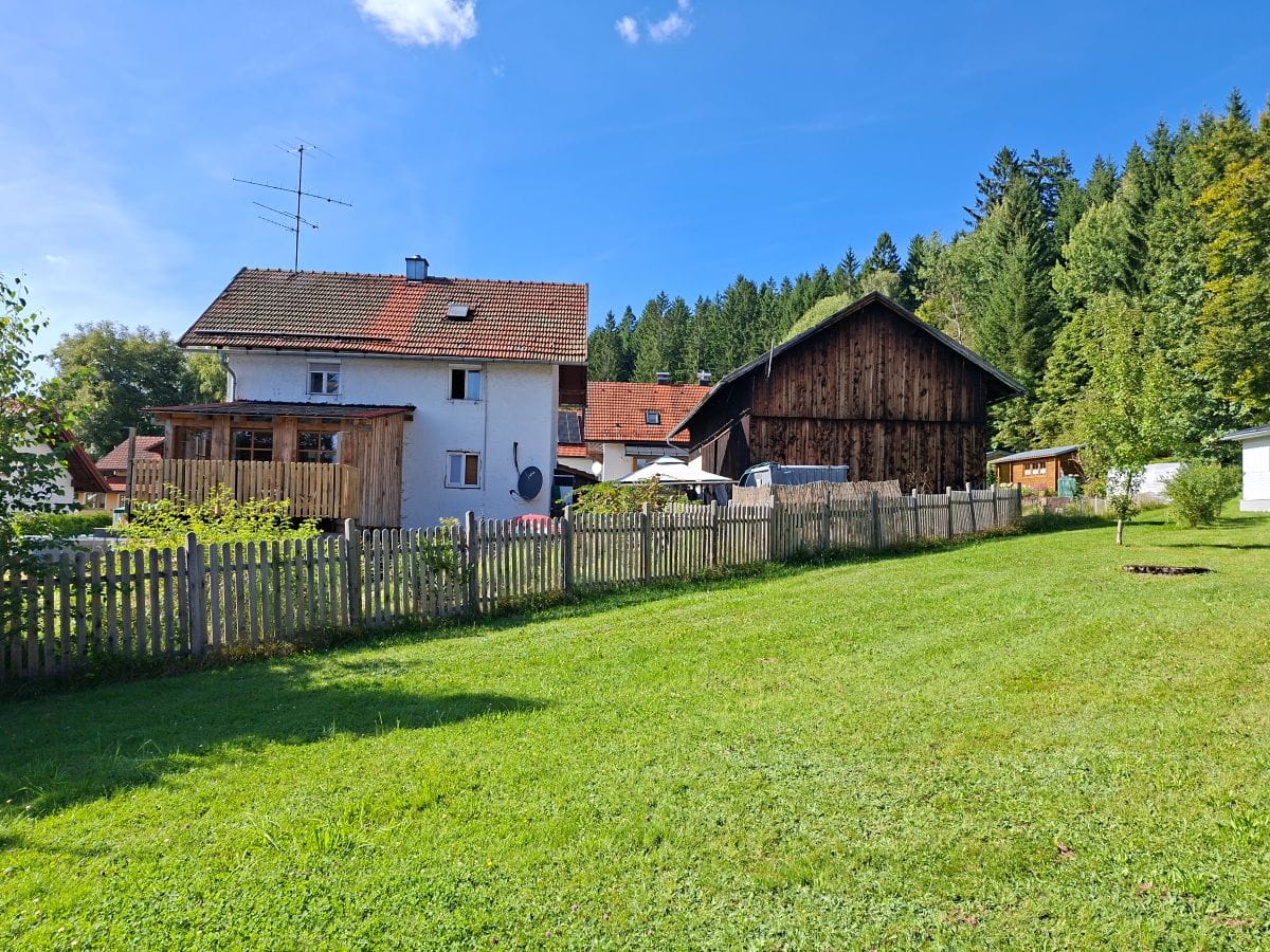 Immobilie in Spiegelau - Idyllisches Haus in Spiegelau am Waldrand - Bild 0