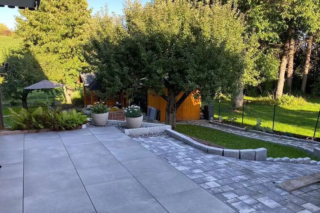 Immobilie in Balingen - Provisionsfrei – Modernes Mehrgenerationenhaus mit großem Garten in ruhiger Lage - Bild 1