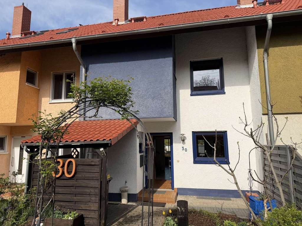 Immobilie in Wörrstadt - Ideales Familien-Reihenhaus mit Garten und Garage in ruhiger Lage! - Bild 0