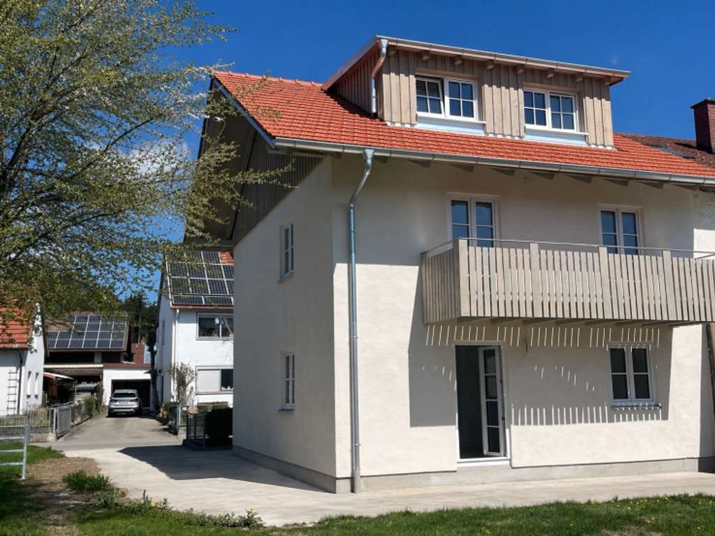 Immobilie in Mauerstetten - KOMPLETT RENOVIERT!!! 1-2 Familien-Doppelhaushälfte in Mauerstetten-Steinholz - Bild 1