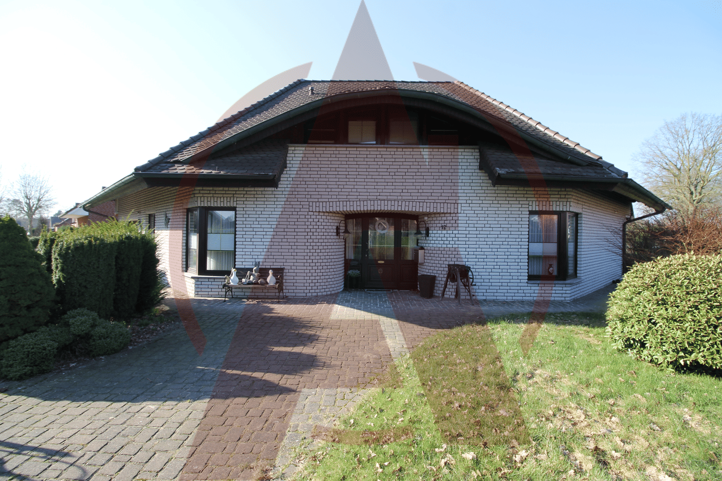 Immobilie in Wietmarschen - "Exklusives Einfamilienhaus mit hochwertiger Ausstattung und moderner Energietechnik in attraktiver Lage von Wietmarschen" - Bild 0