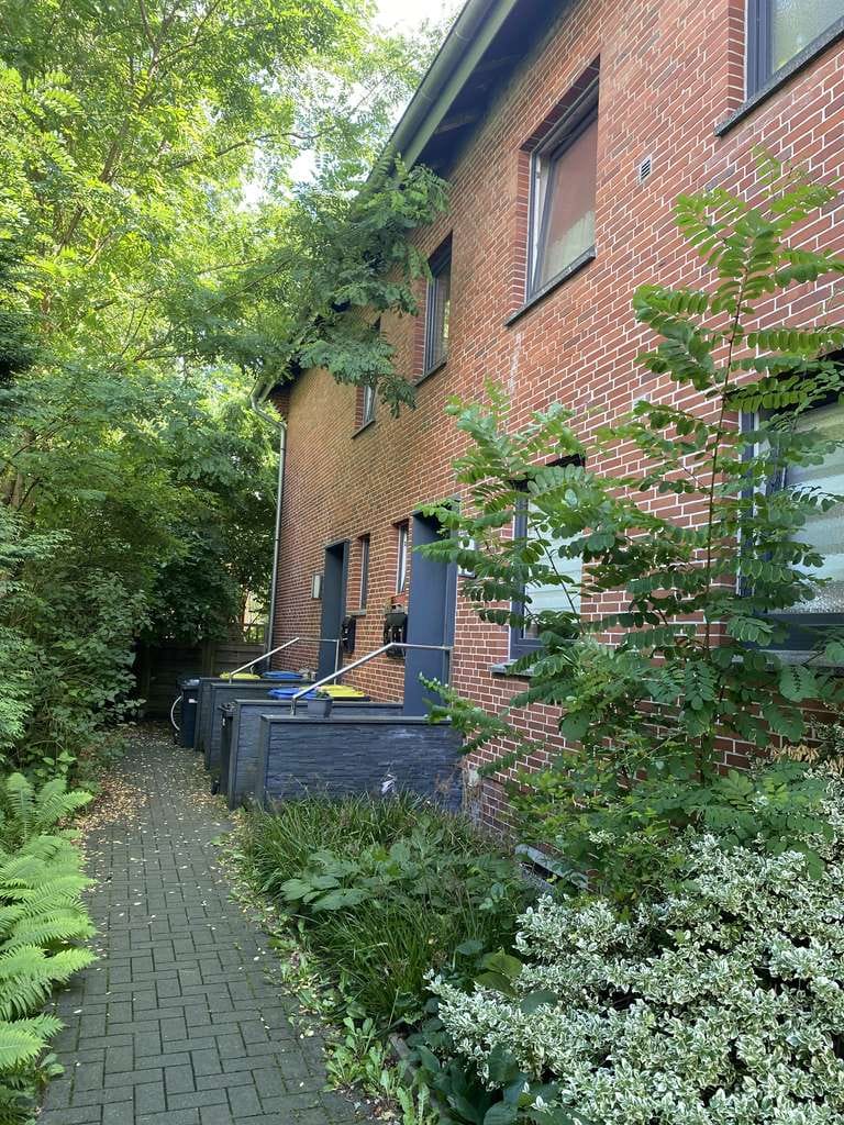 Immobilie in Zeven - Solides Investment mit Zukunft – Charmantes Mehrfamilienhaus, voll vermietet - Bild 1