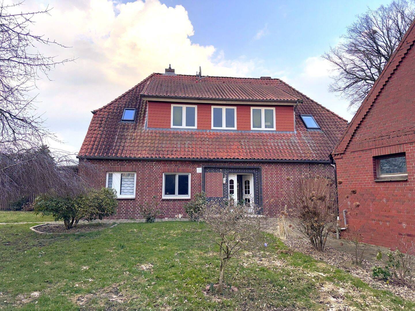 Immobilie in Bleckede - Wohnen wo andere Urlaub machen - Attraktives Zweifamilienhaus in direkter Deichlage an der Elbe - Bild 4