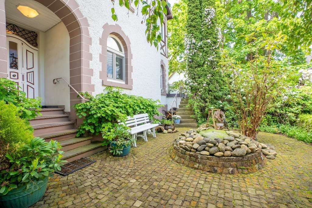 Immobilie in Höxter - Wohnen & Vermieten! Sanierte Altbau-Villa in Höxters historischer Altstadt mit Weserblick - Bild 4