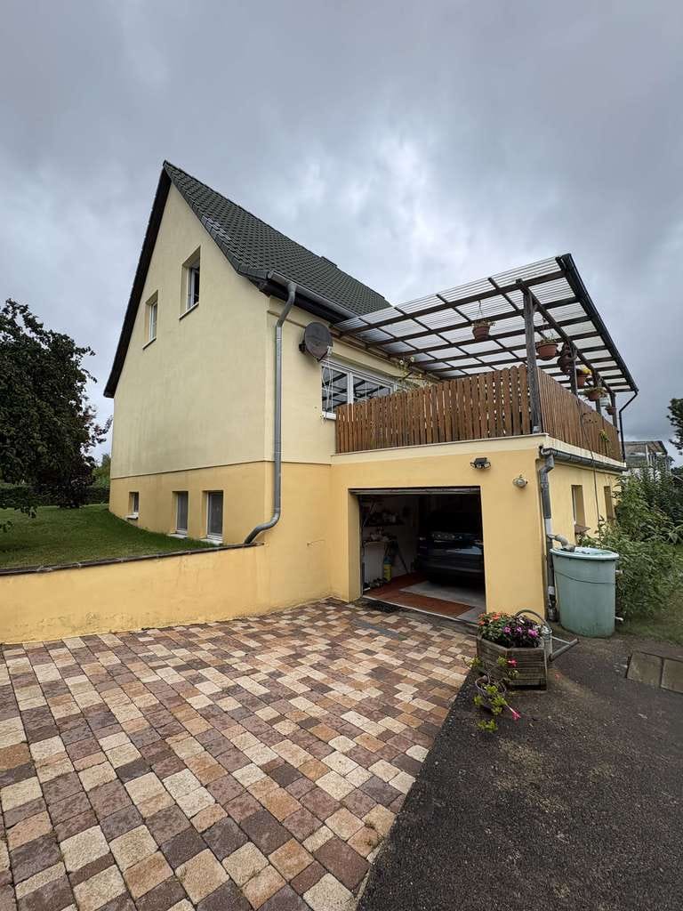 Immobilie in Dolgen am See - ruhig gelegenes Einfamilienhaus in Feldrandlage mit 6,5 Zimmern, 2 Garagen, Ausbaureserve - Bild 3