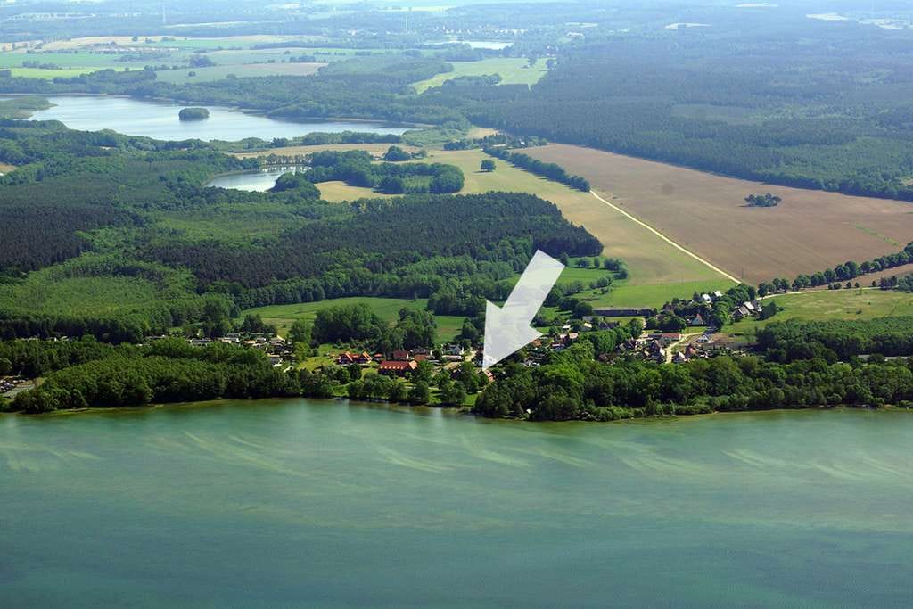 Immobilie in Dobin am See - Exklusive Wohnung mit Eigentumsland - nur 100 m vom Schweriner See entfernt! - Bild 2