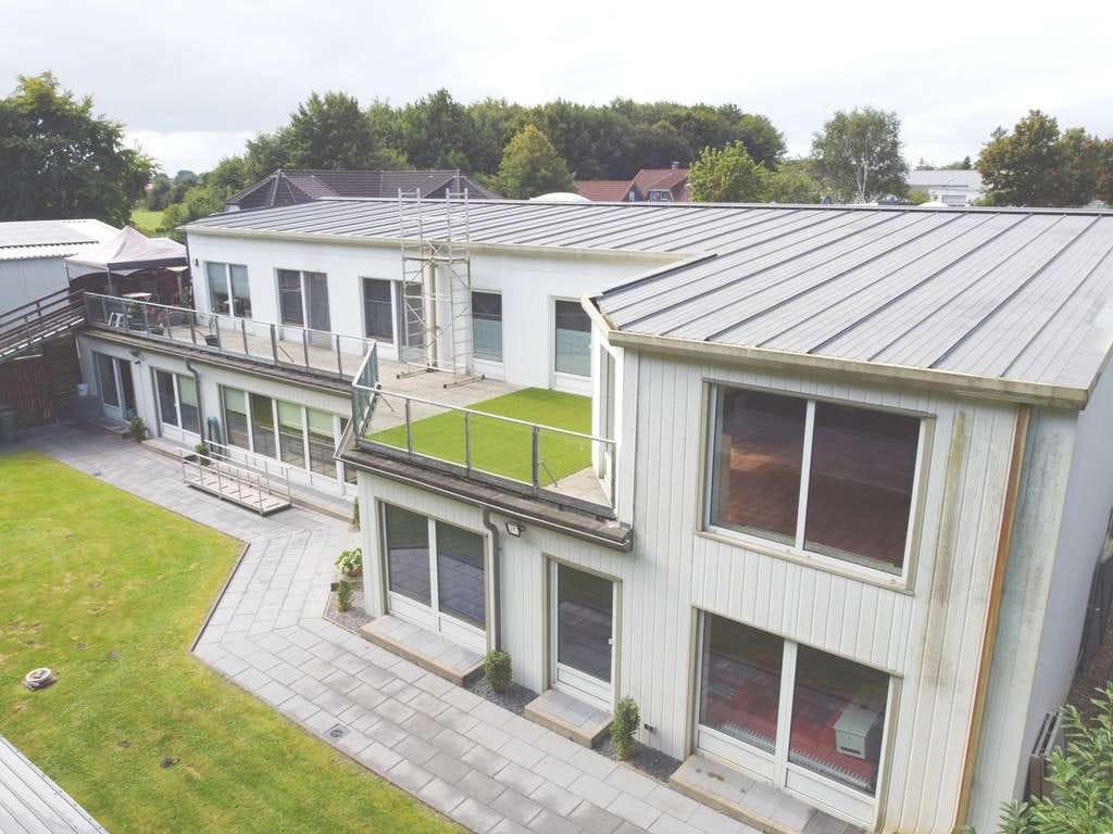 Immobilie in Hürup - Lukratives Gewerbeobjekt – Vermieten, Arbeiten und Wohnen in ruhiger Feldrandlage - Bild 2